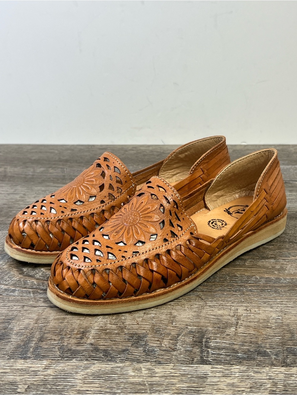 Handmade Mexican Huarache Leather Slip-On Flats Cognac Floral Women’s Size 6